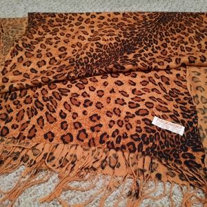 Leopard pashmina